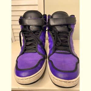 Adidas, US Mens Size 10.5, Purple Hightops with Strap